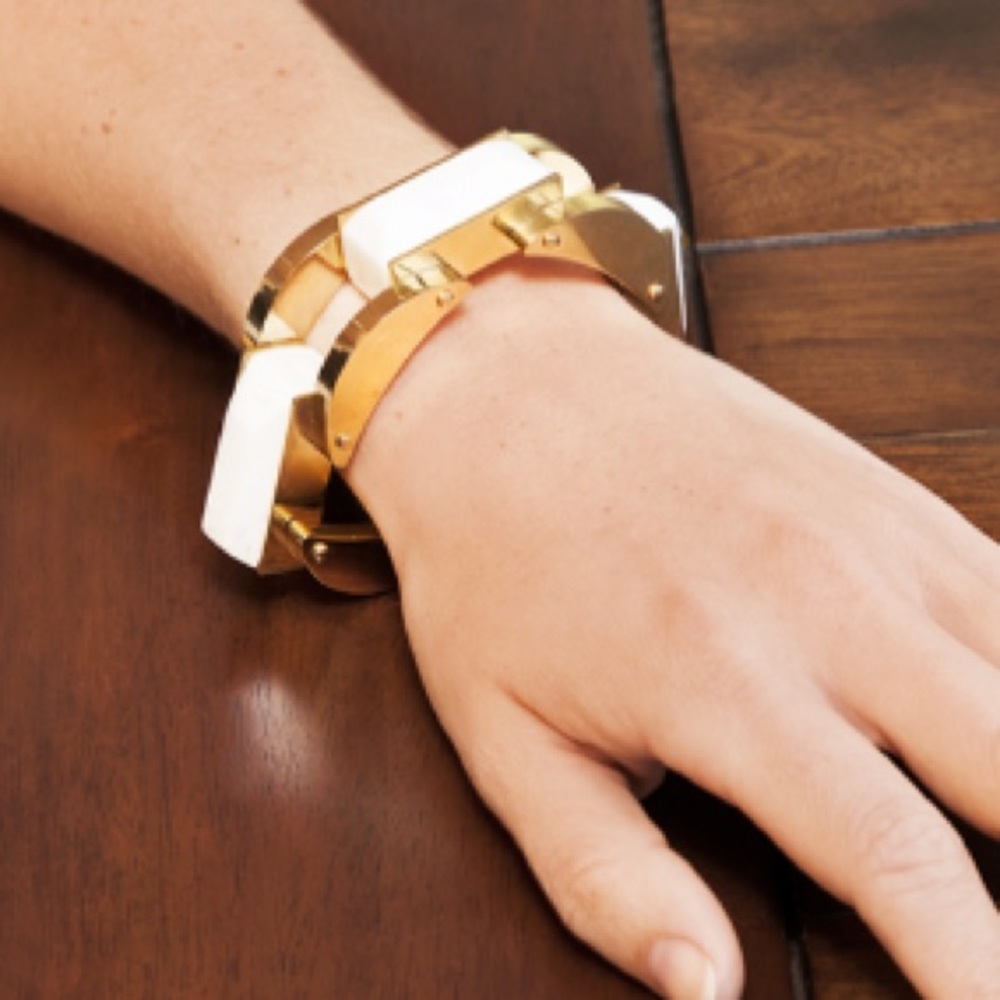 L E L E S A D O U G H I - image 2